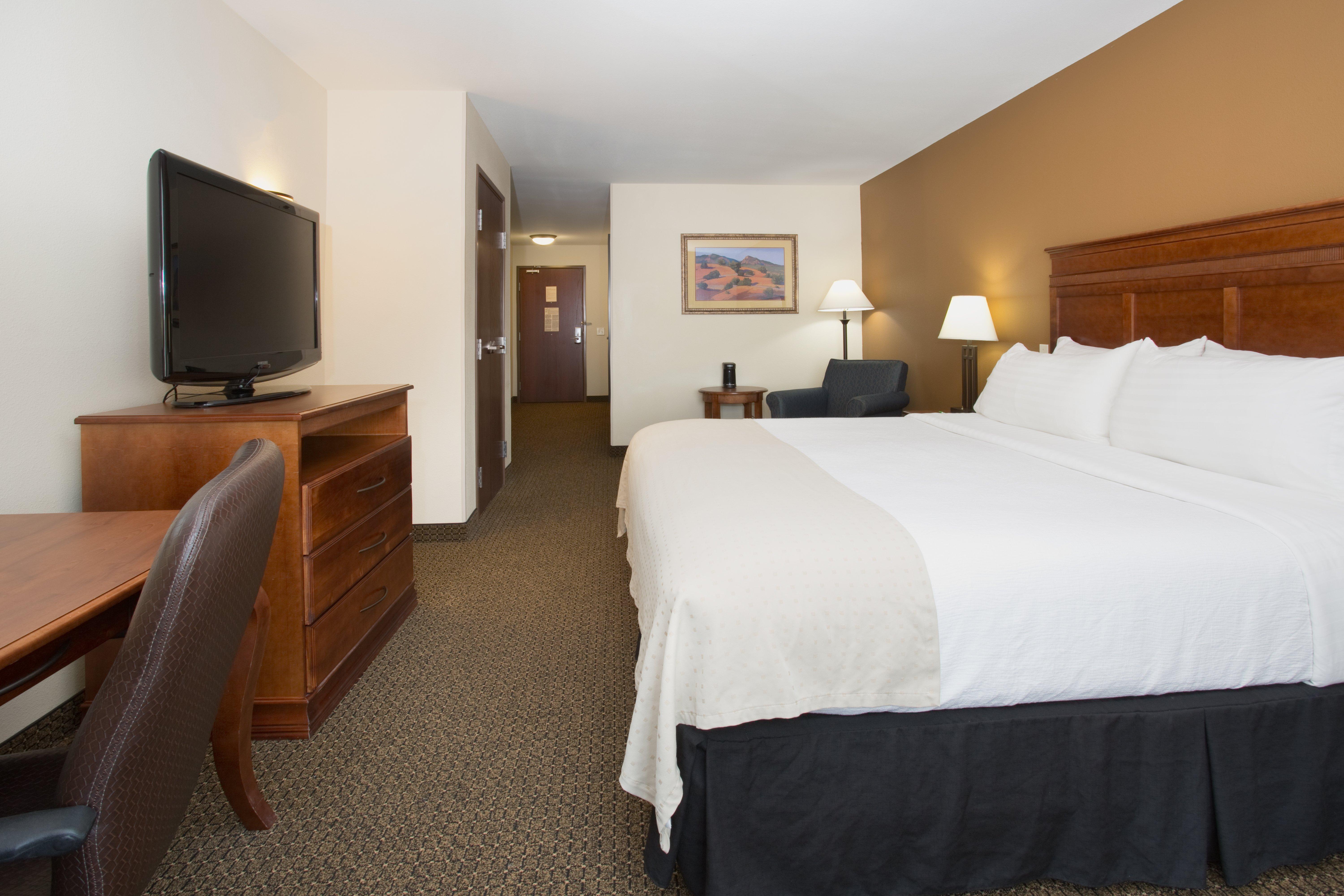 Holiday Inn Express & Suites Trinidad By Ihg Εξωτερικό φωτογραφία