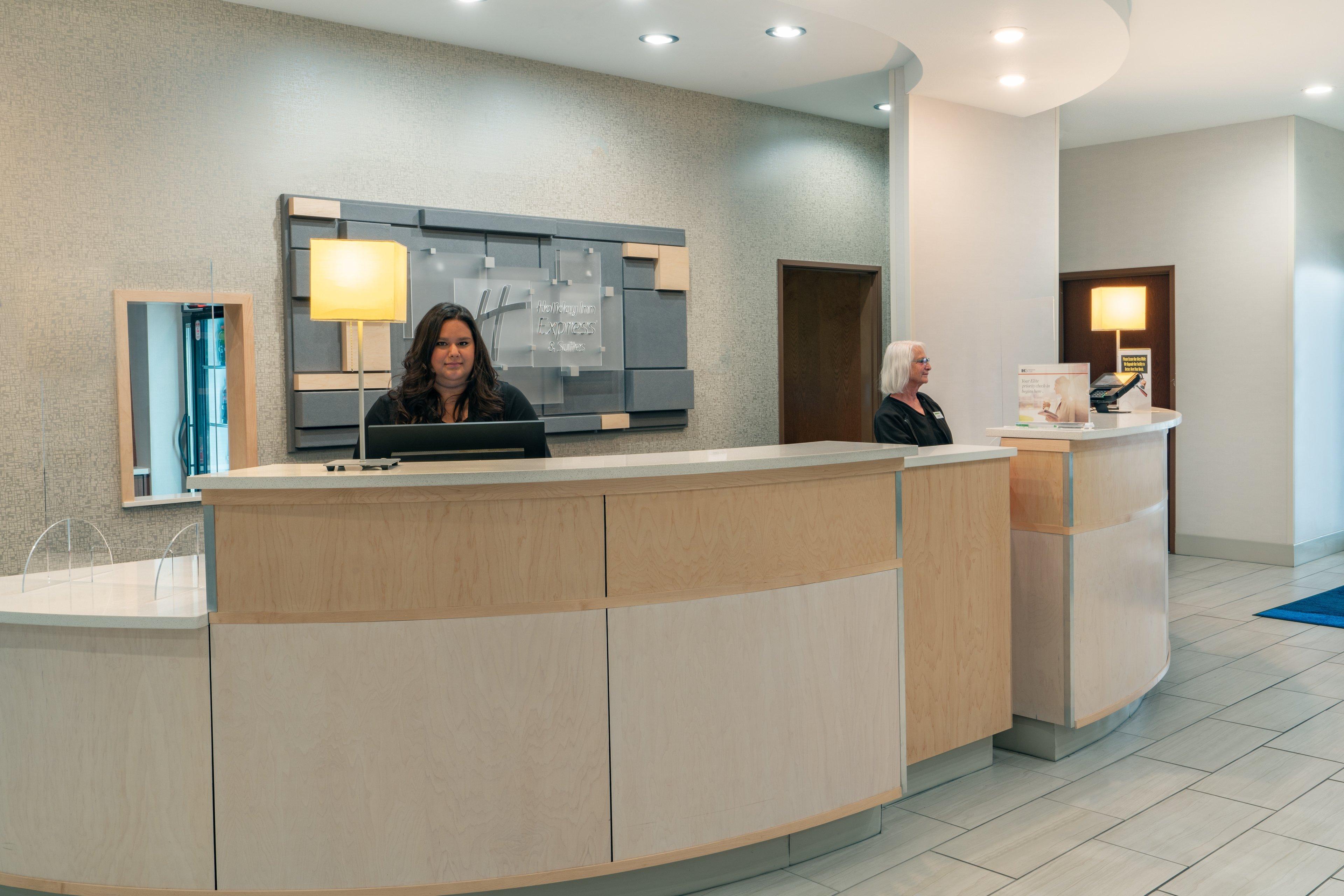 Holiday Inn Express & Suites Trinidad By Ihg Εξωτερικό φωτογραφία