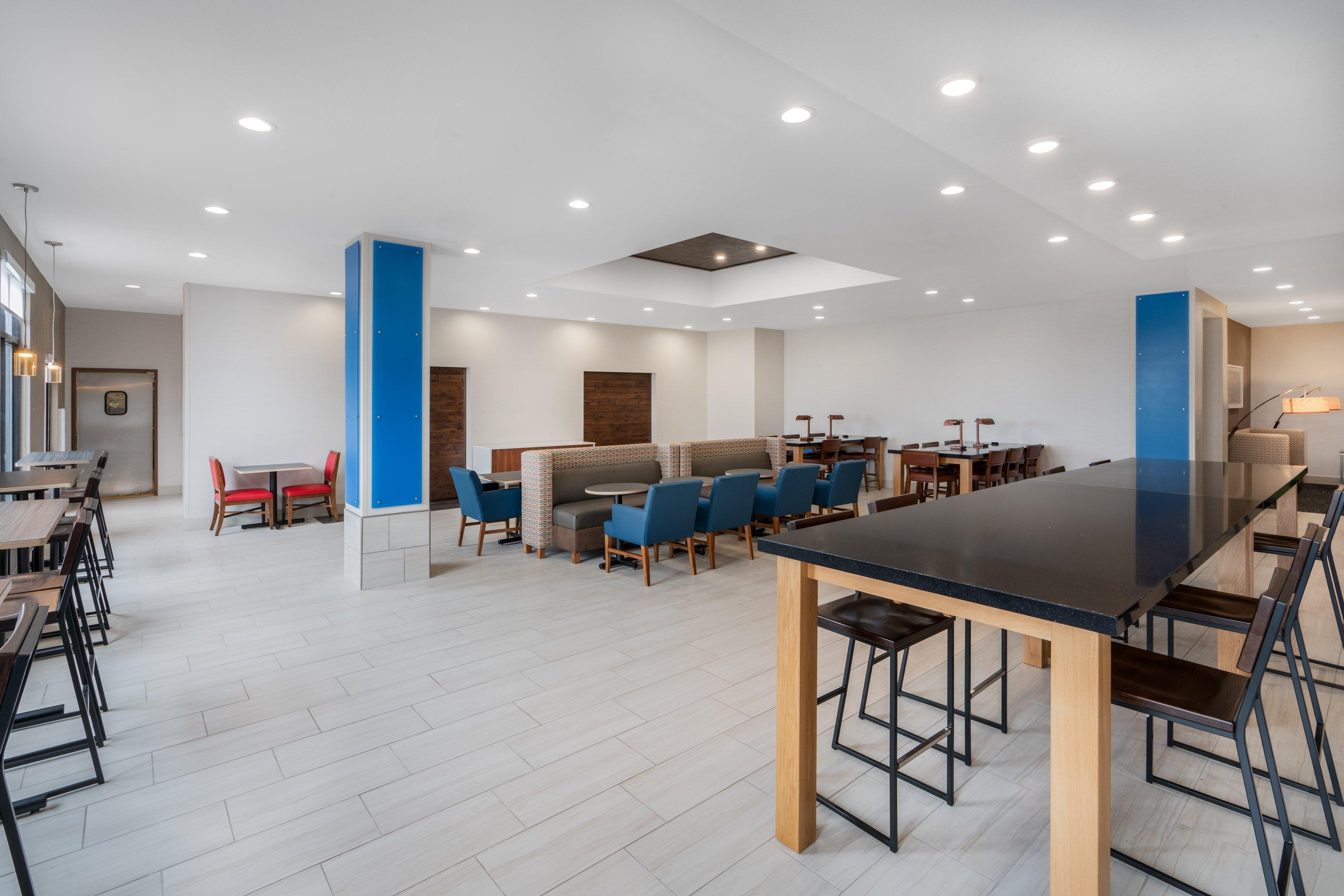 Holiday Inn Express & Suites Trinidad By Ihg Εξωτερικό φωτογραφία
