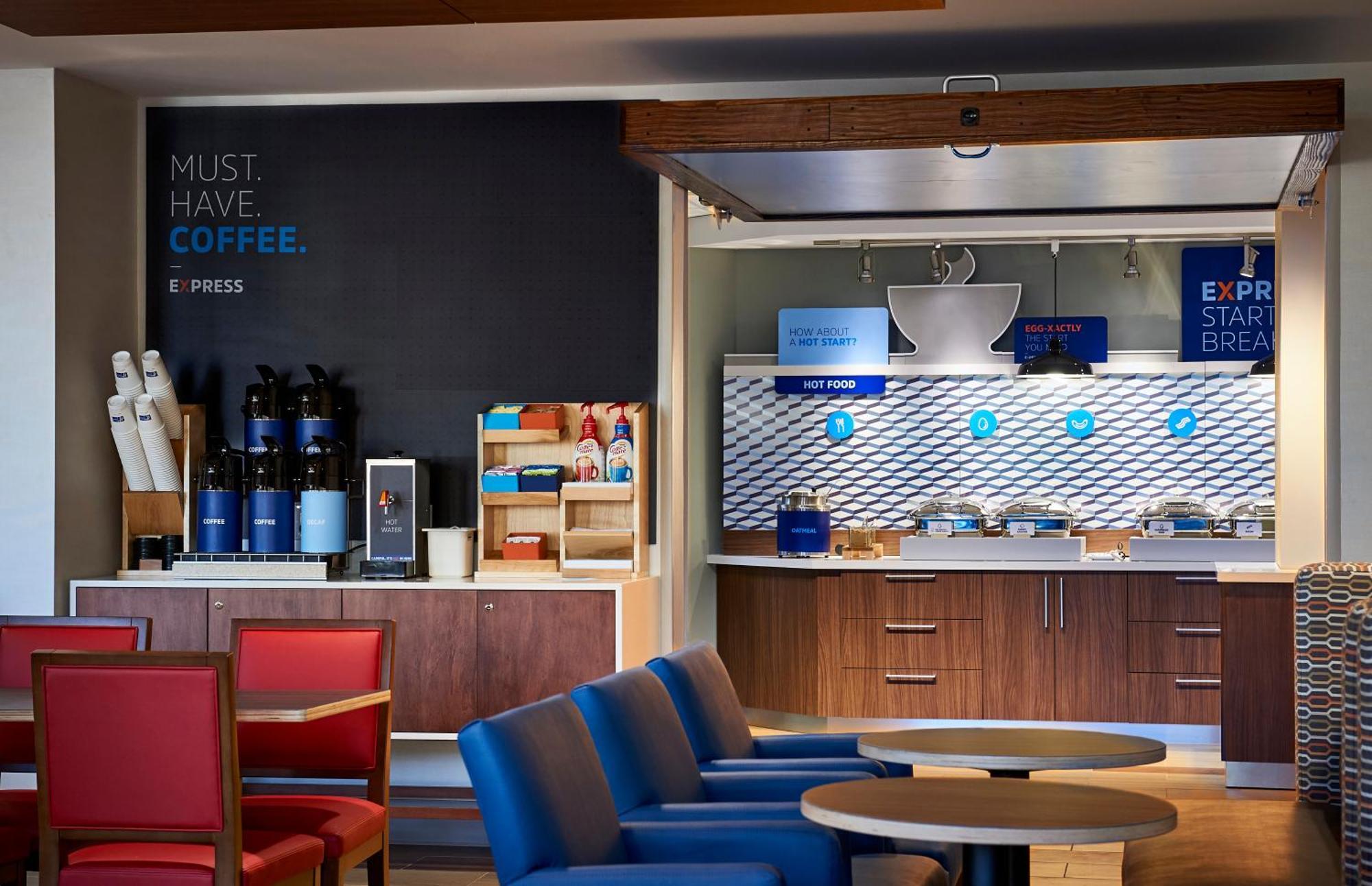 Holiday Inn Express & Suites Trinidad By Ihg Εξωτερικό φωτογραφία
