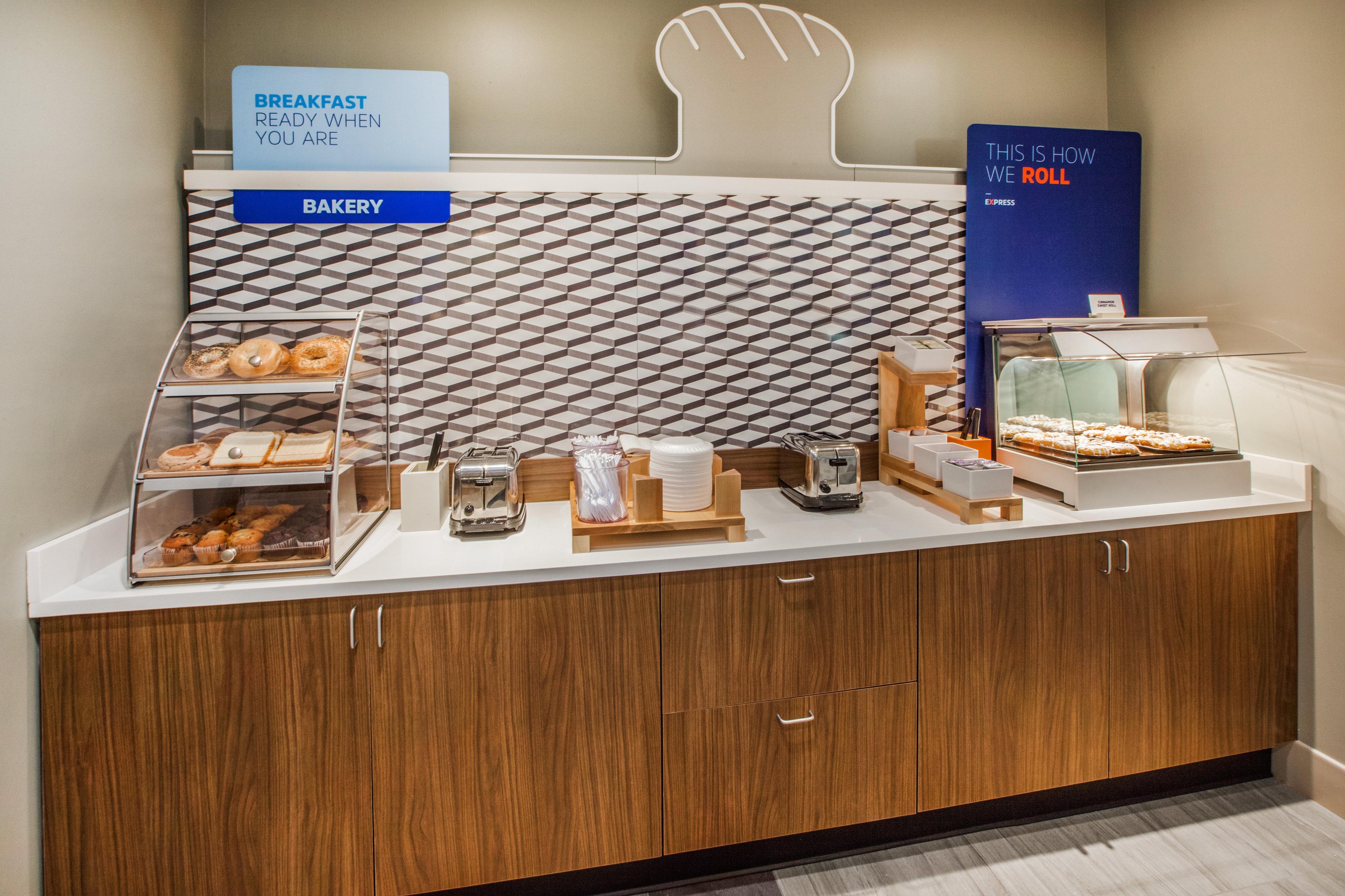 Holiday Inn Express & Suites Trinidad By Ihg Εξωτερικό φωτογραφία
