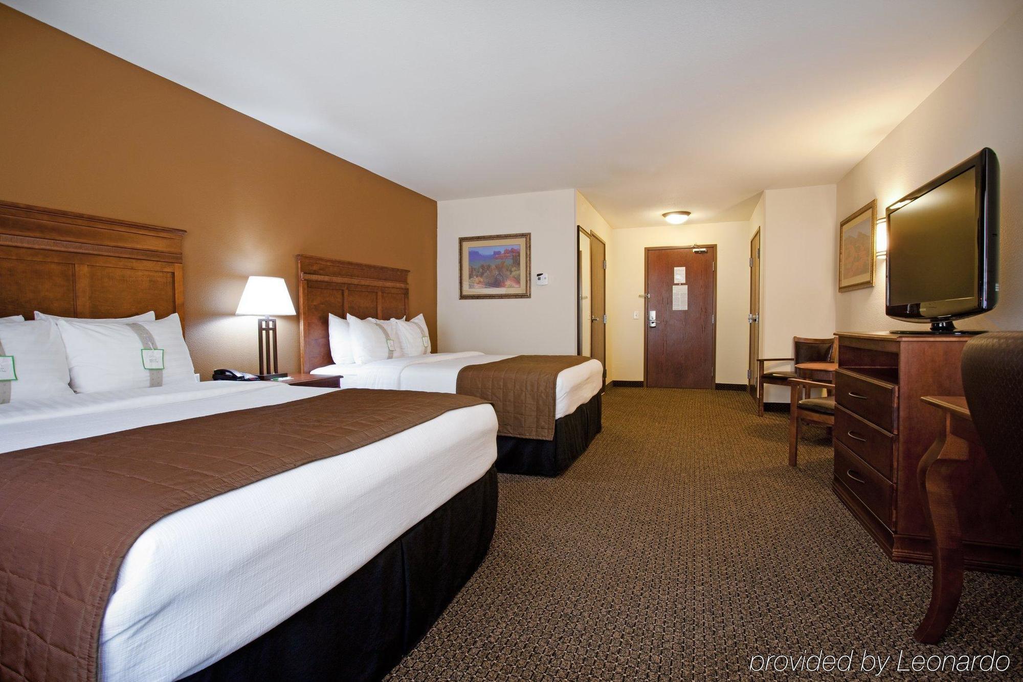 Holiday Inn Express & Suites Trinidad By Ihg Εξωτερικό φωτογραφία