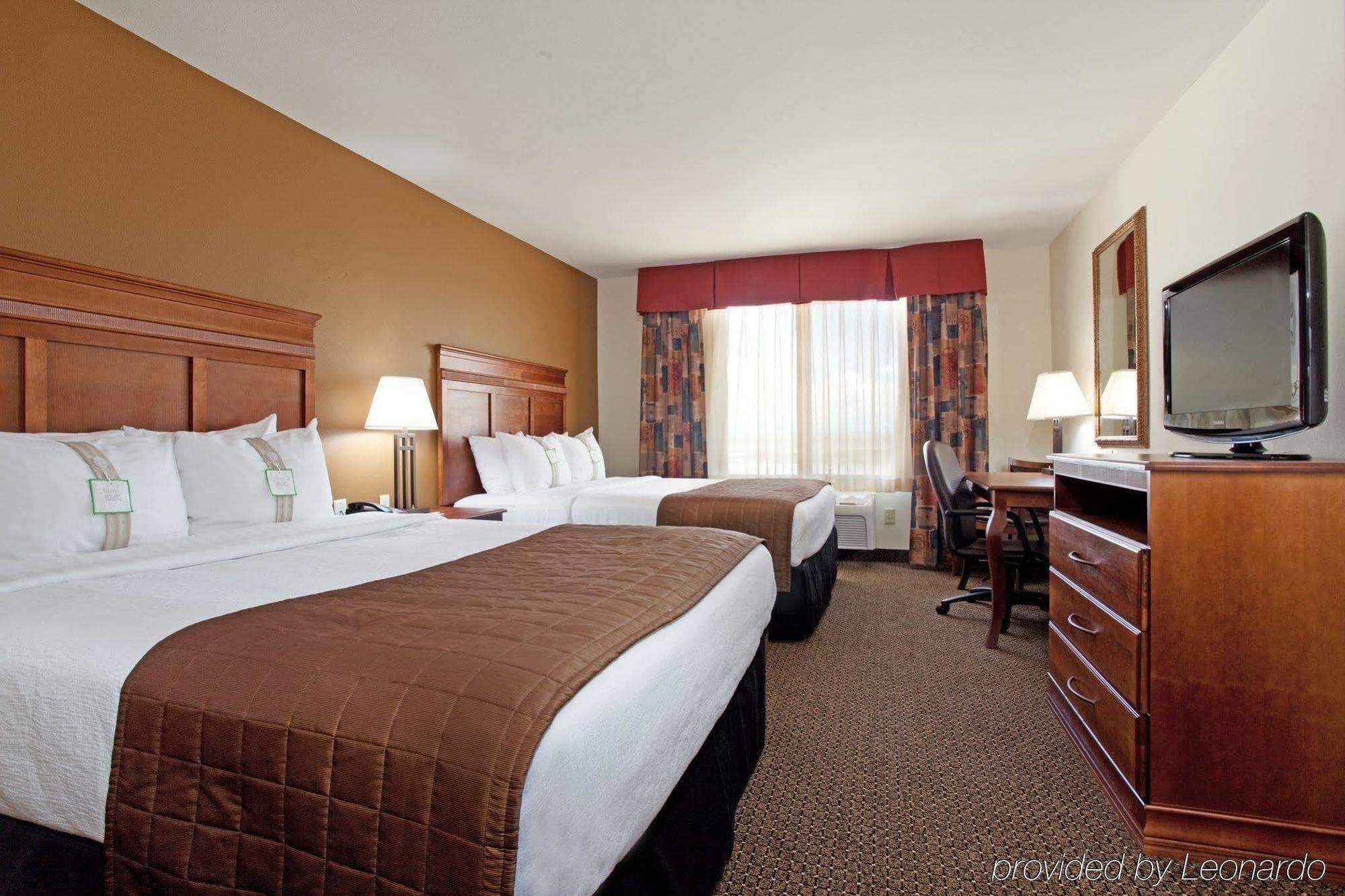 Holiday Inn Express & Suites Trinidad By Ihg Εξωτερικό φωτογραφία